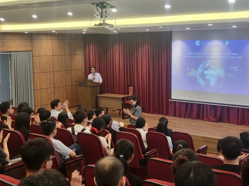 BOOM LOGISTICS ĐỒNG HÀNH CÙNG SINH VIÊN HUCE ĐỊNH HƯỚNG NGHỀ NGHIỆP LOGISTICS